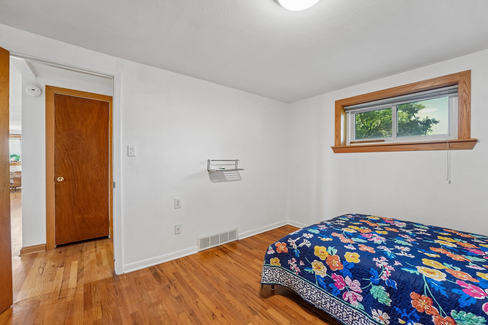 2nd St-S2708-020.jpg