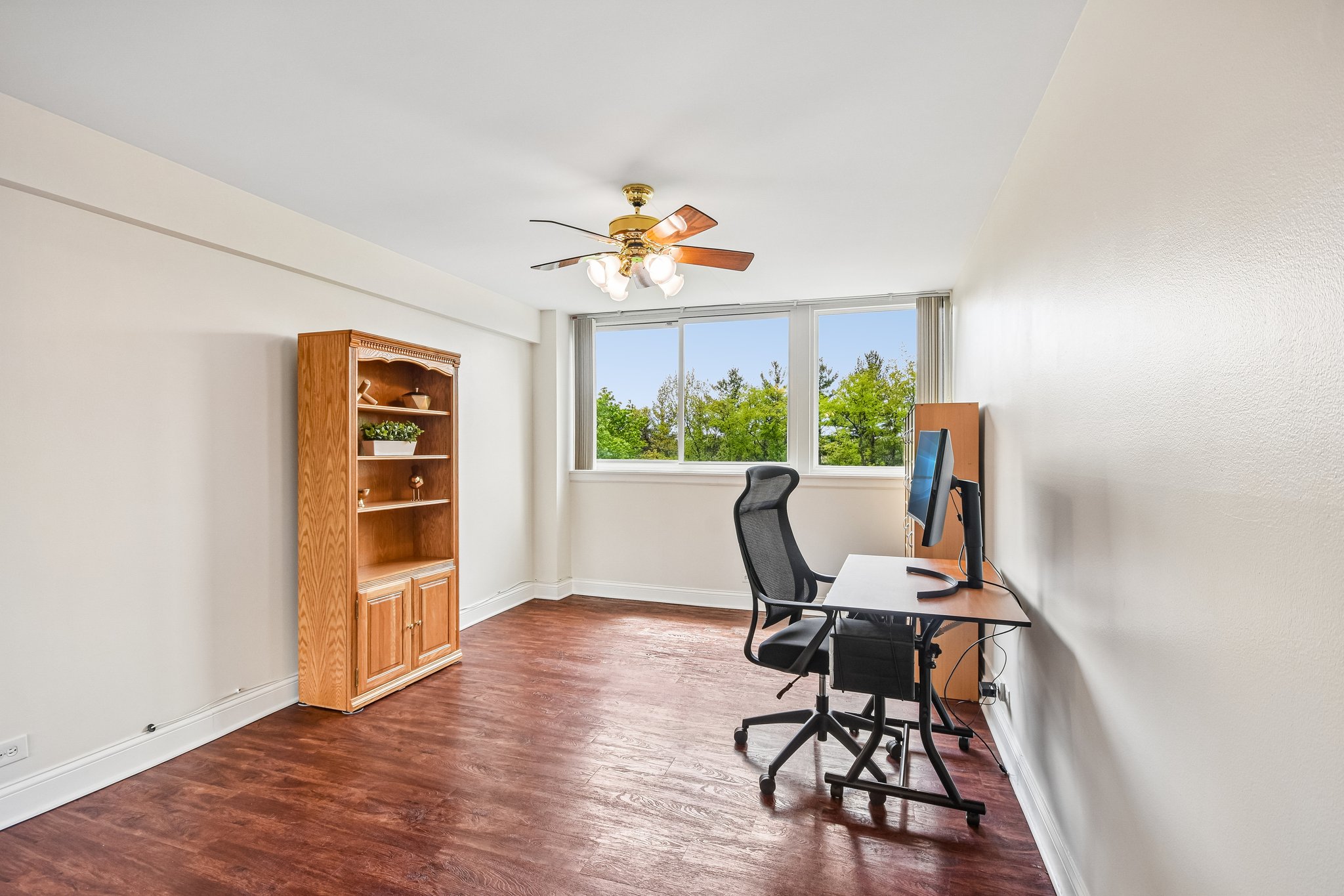 Bar Harbour Rd 4D-S3004-013.jpg