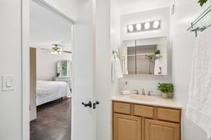 Bar Harbour Rd 4D-S3004-019.jpg