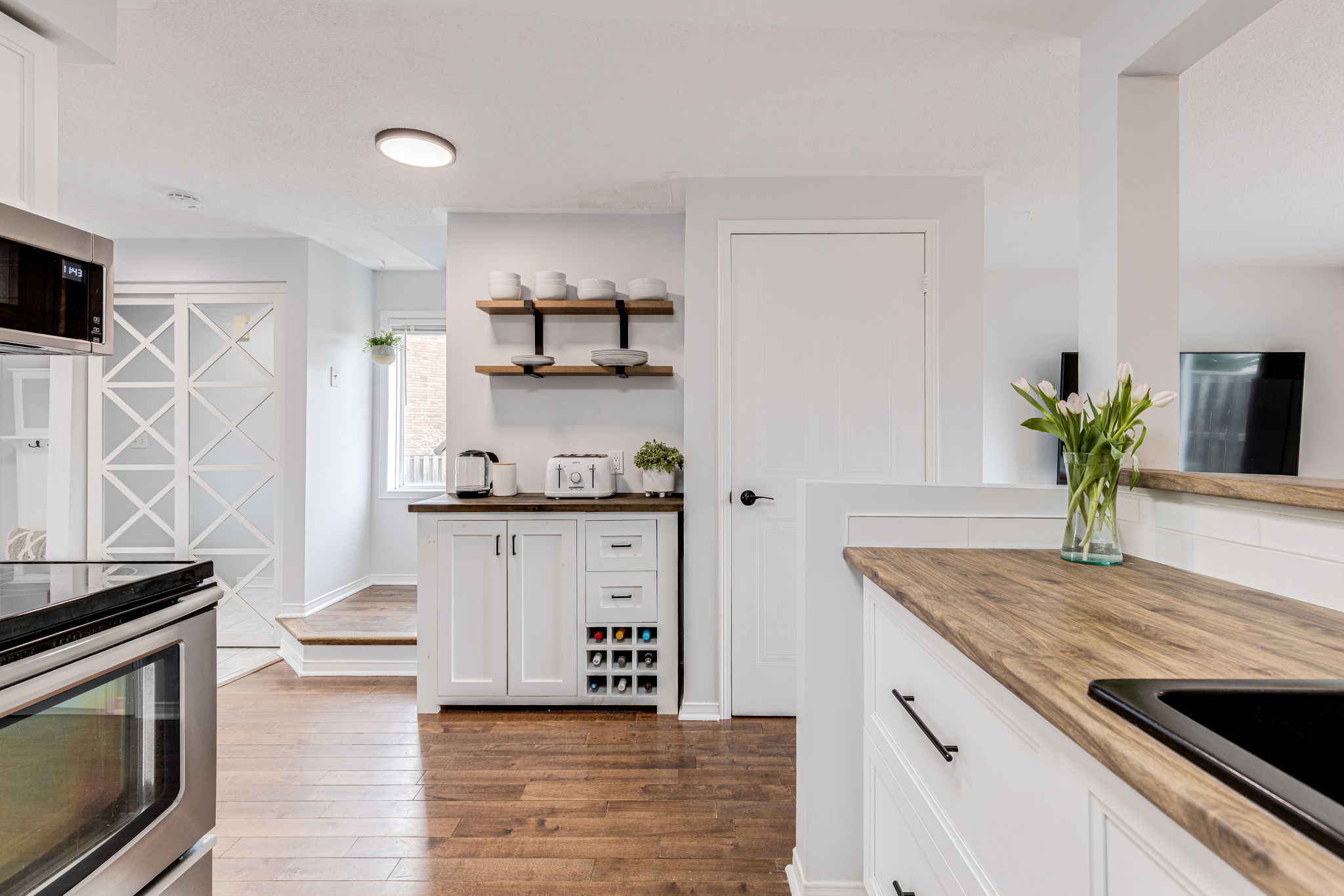 Barrie property showcase — delivered property photograph 7