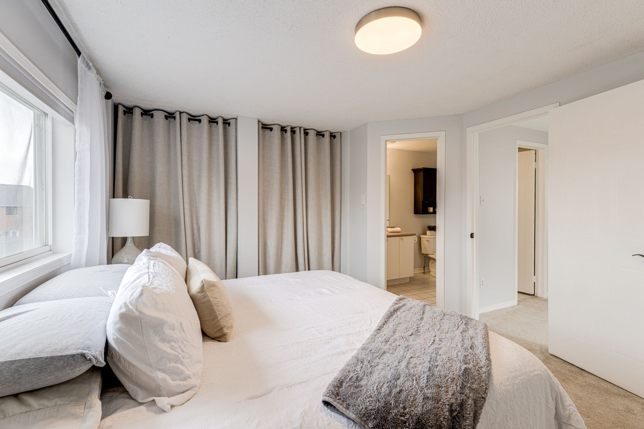 Barrie property showcase — delivered property photograph 16