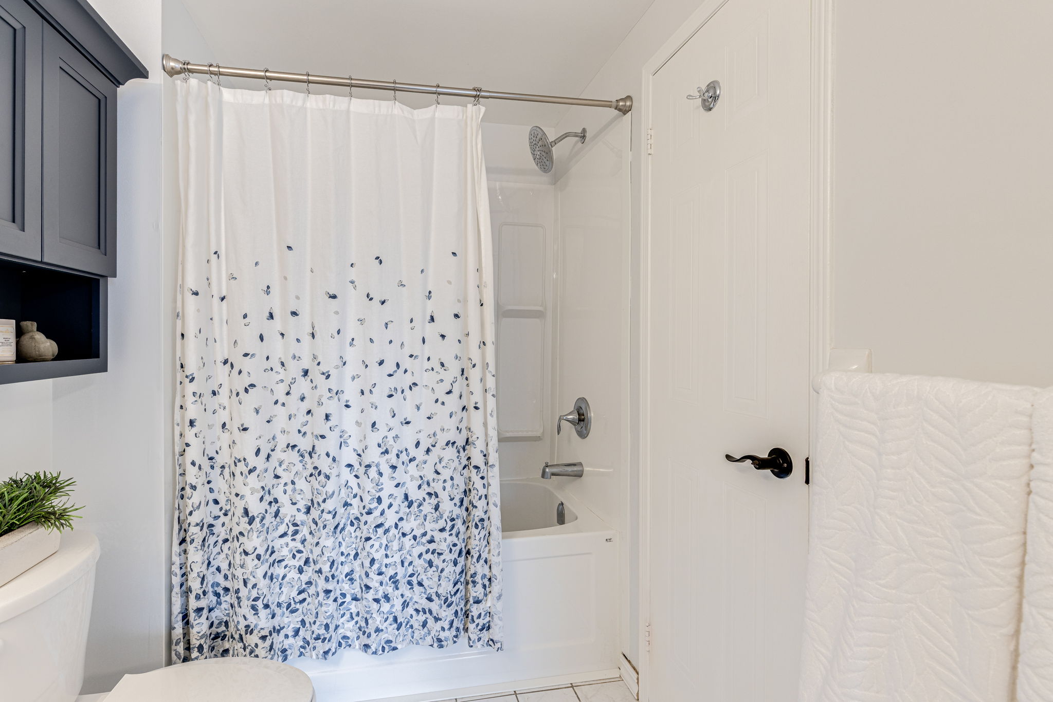 Barrie property showcase — delivered property photograph 19