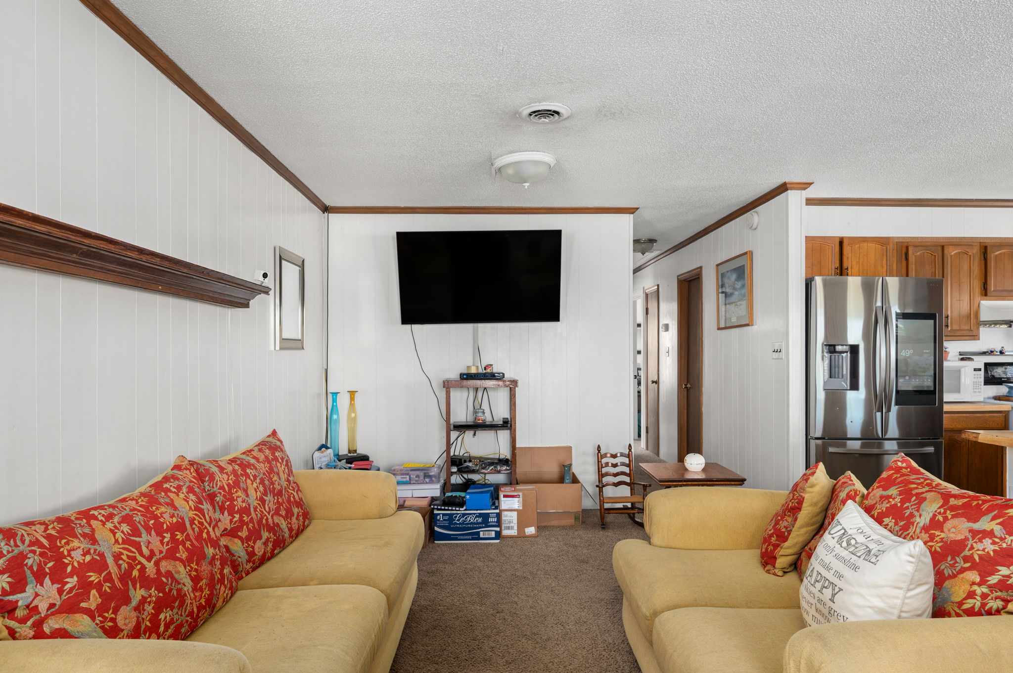 101-E-Carlow-Living-V3