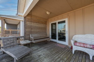 101-Carlow-Front-Deck