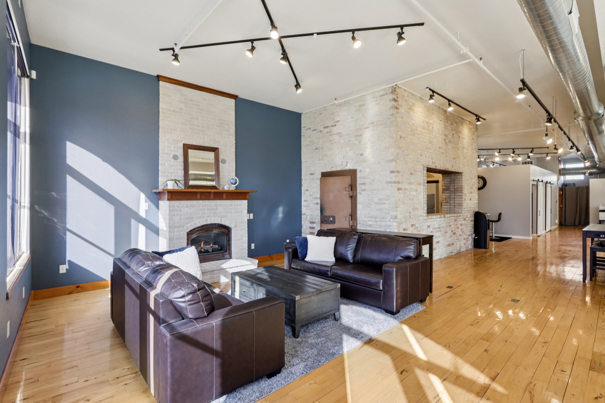 Church St-S2402-011.jpg