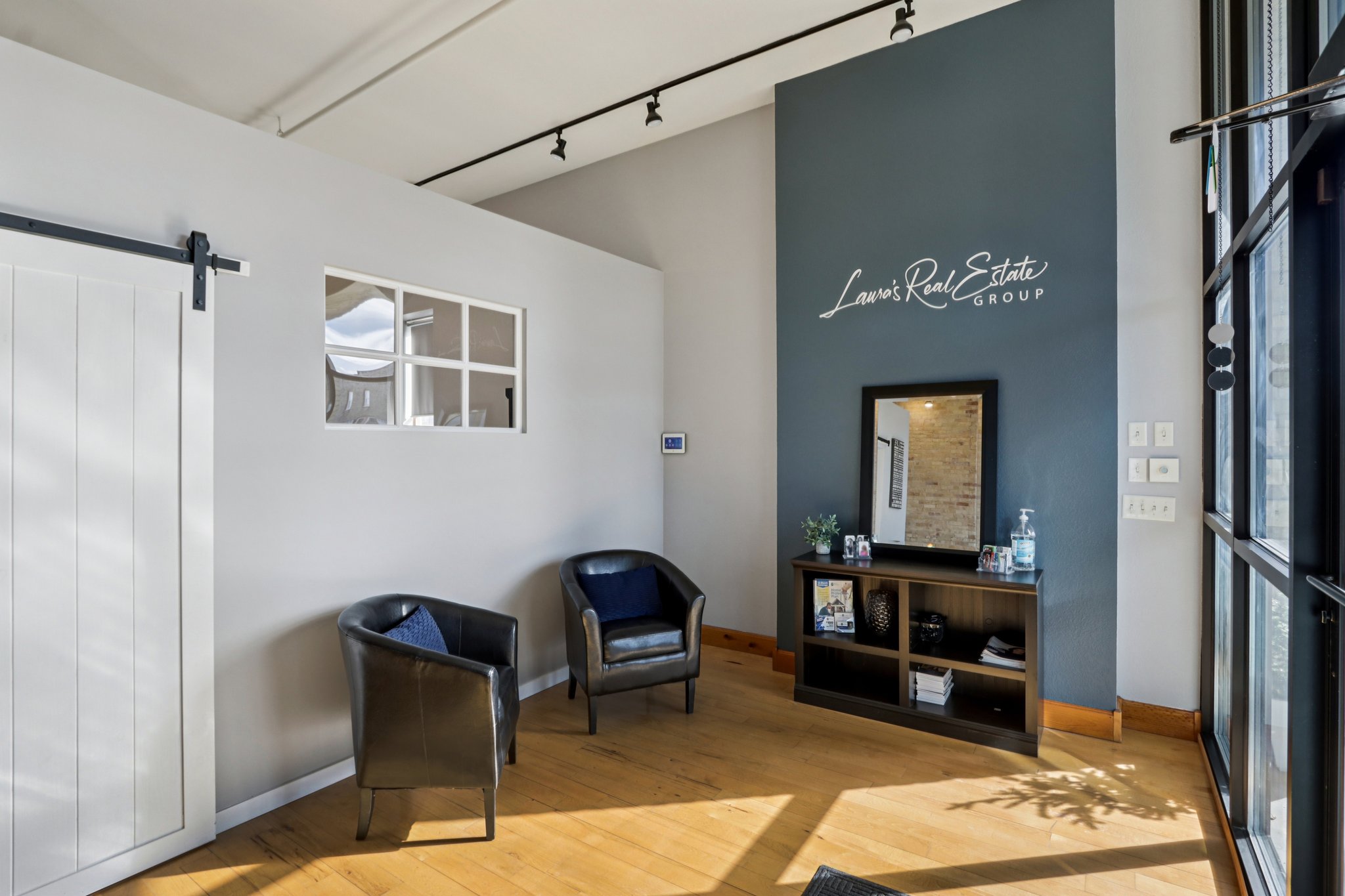 Church St-S2402-028.jpg