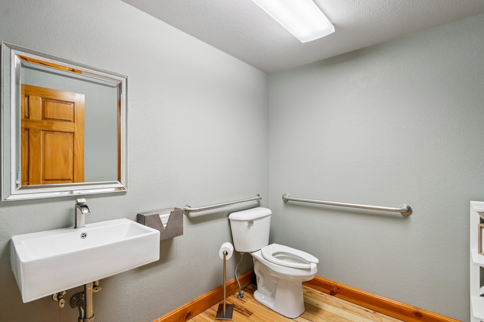 Church St-S2402-039.jpg