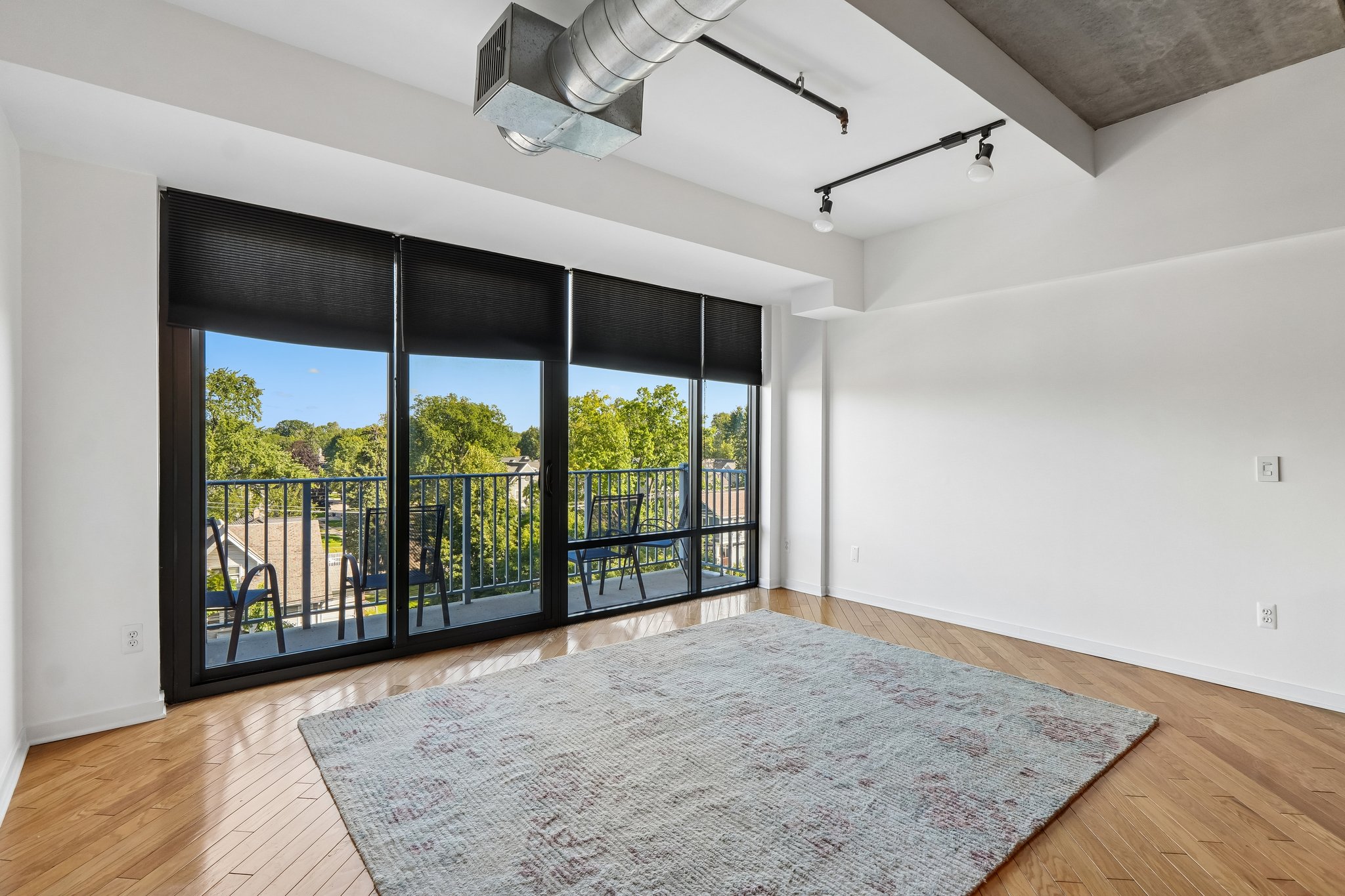 Curry Ave 536-S2609-004.jpg