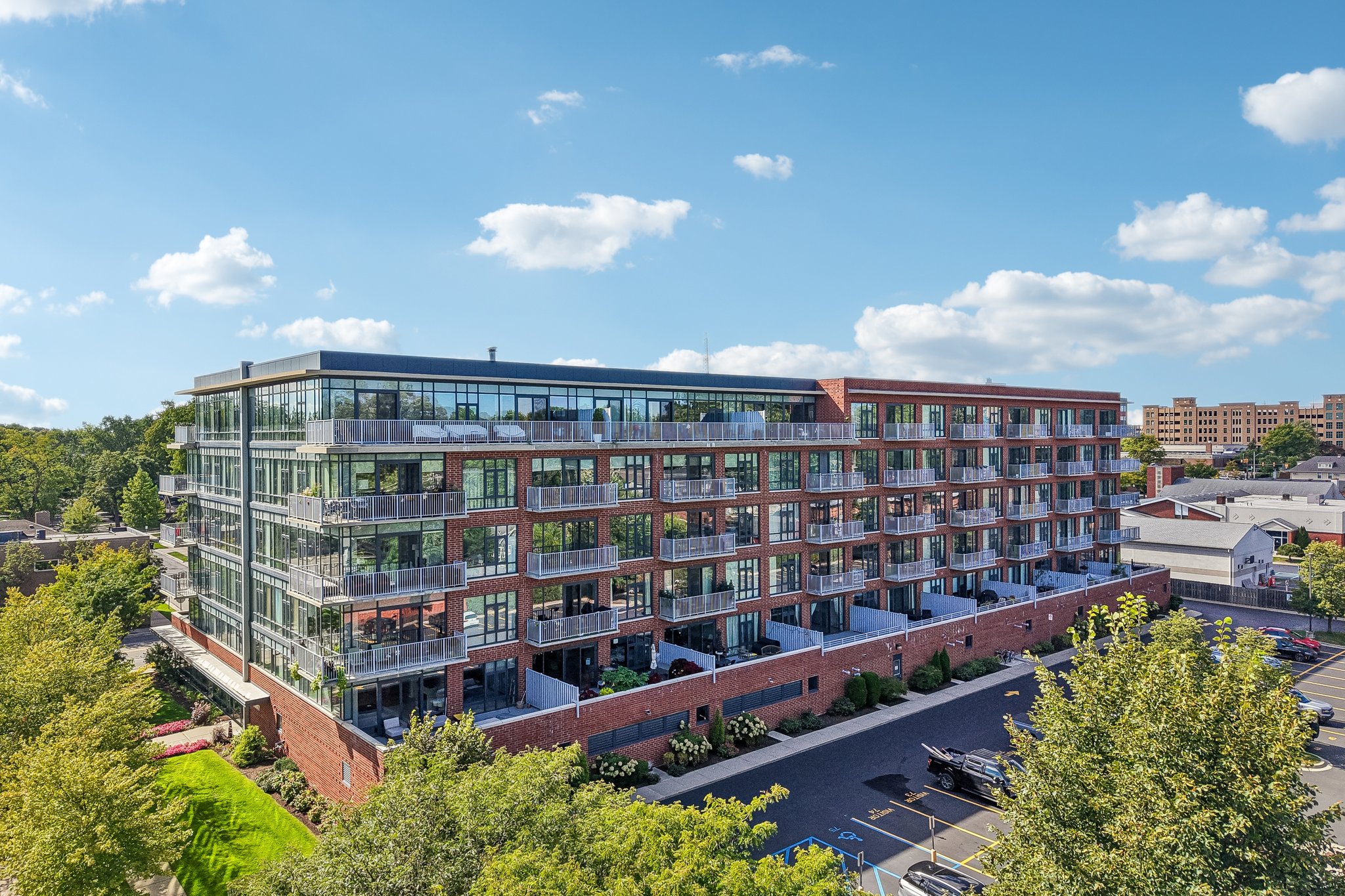 Curry Ave 536-S2609-024.jpg