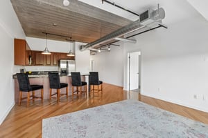 Curry Ave 536-S2609-006.jpg
