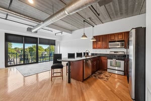 Curry Ave 536-S2609-007.jpg