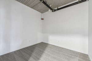 Curry Ave 536-S2609-011.jpg