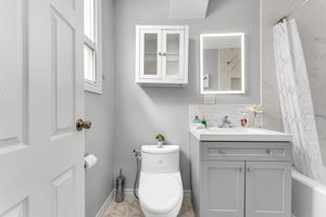 101 Emerald St N, Hamilton, ON L8L 5K5, Canada Photo 28