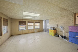  Photo 36