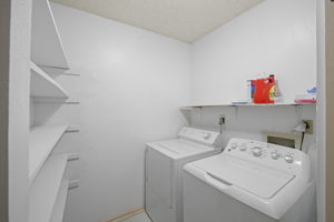  Photo 51
