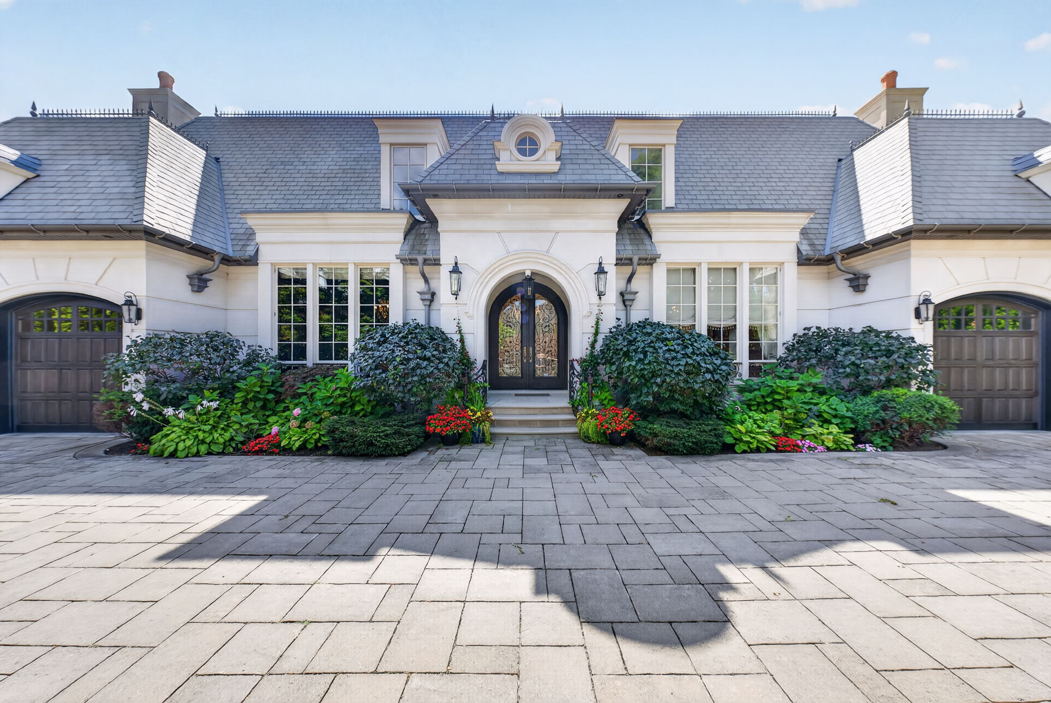 101 Forest Heights Blvd Toronto, ON M2L 2K7