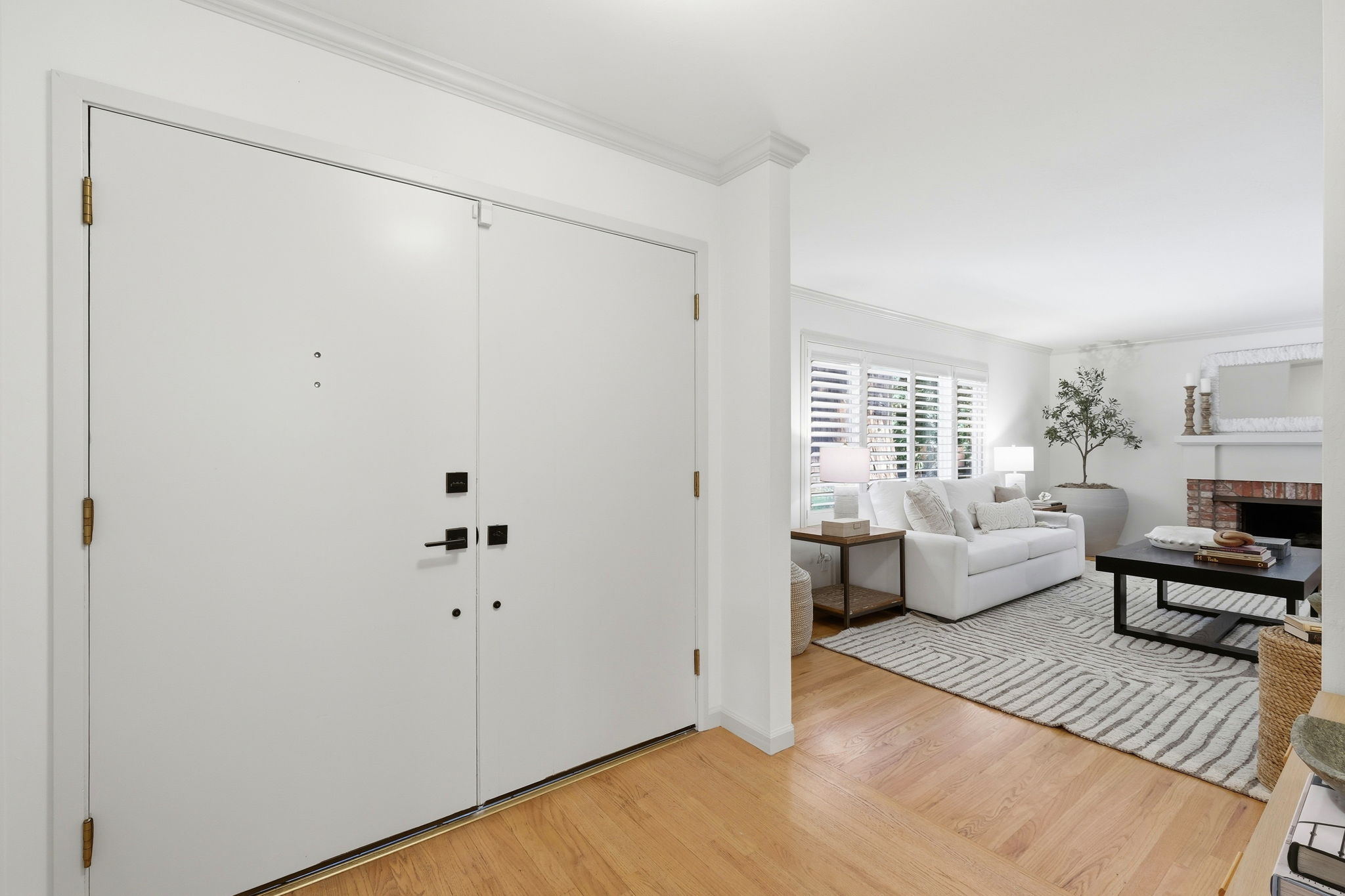 009_f8_101 Hartford Rd