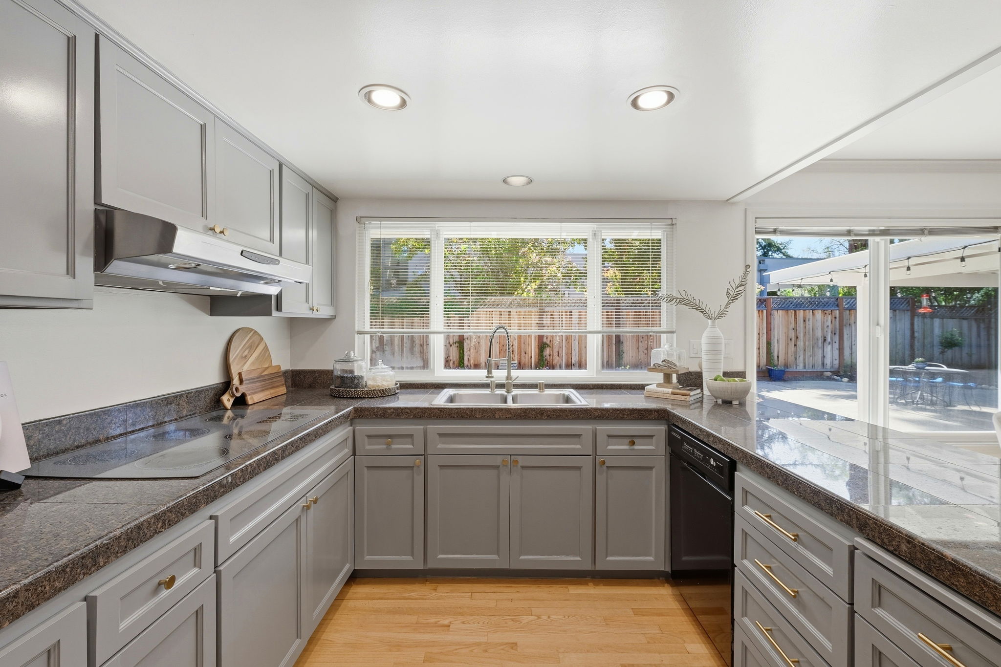 018_f8_101 Hartford Rd