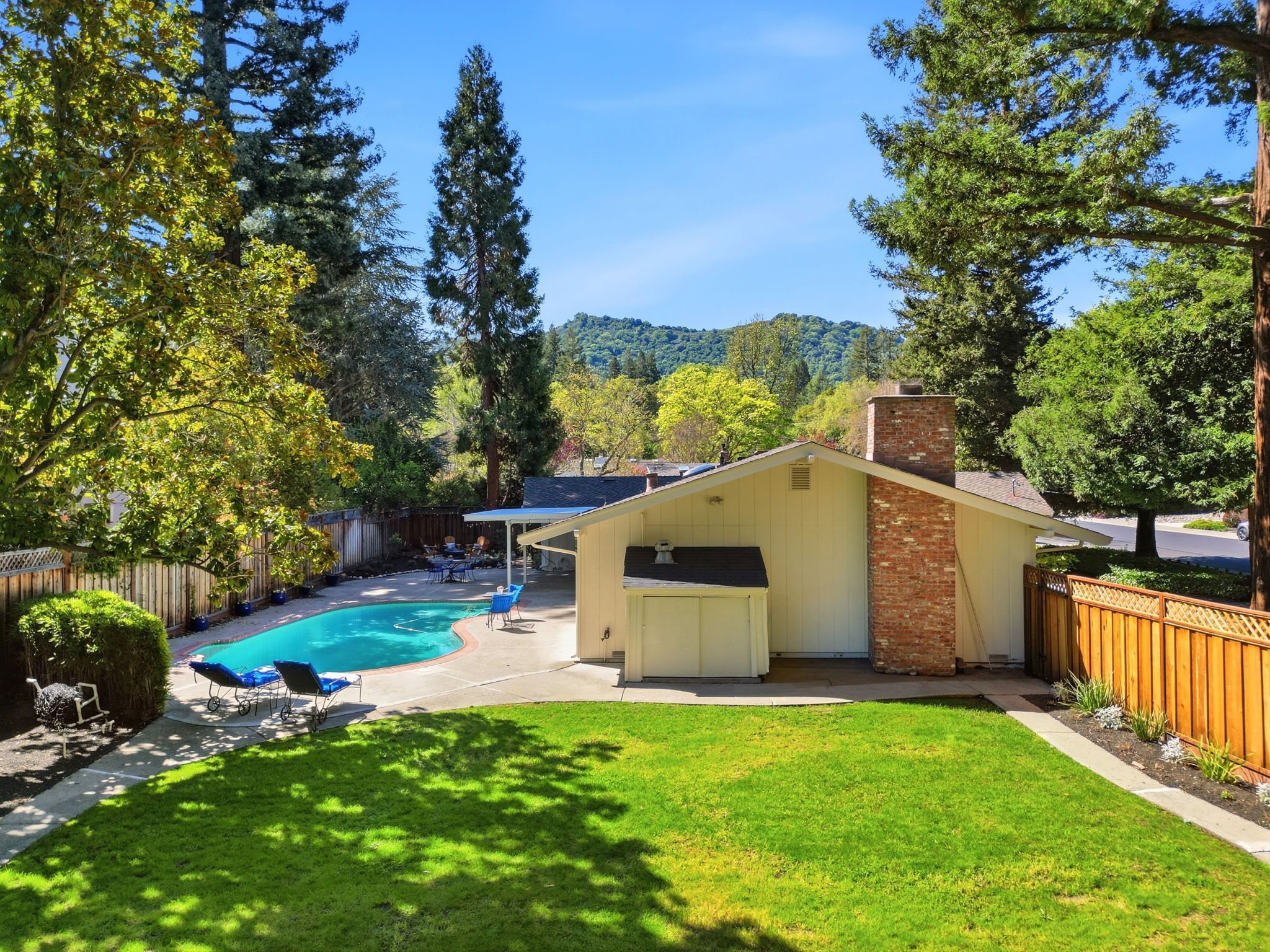 004_f8_AERIAL_101 Hartford Rd