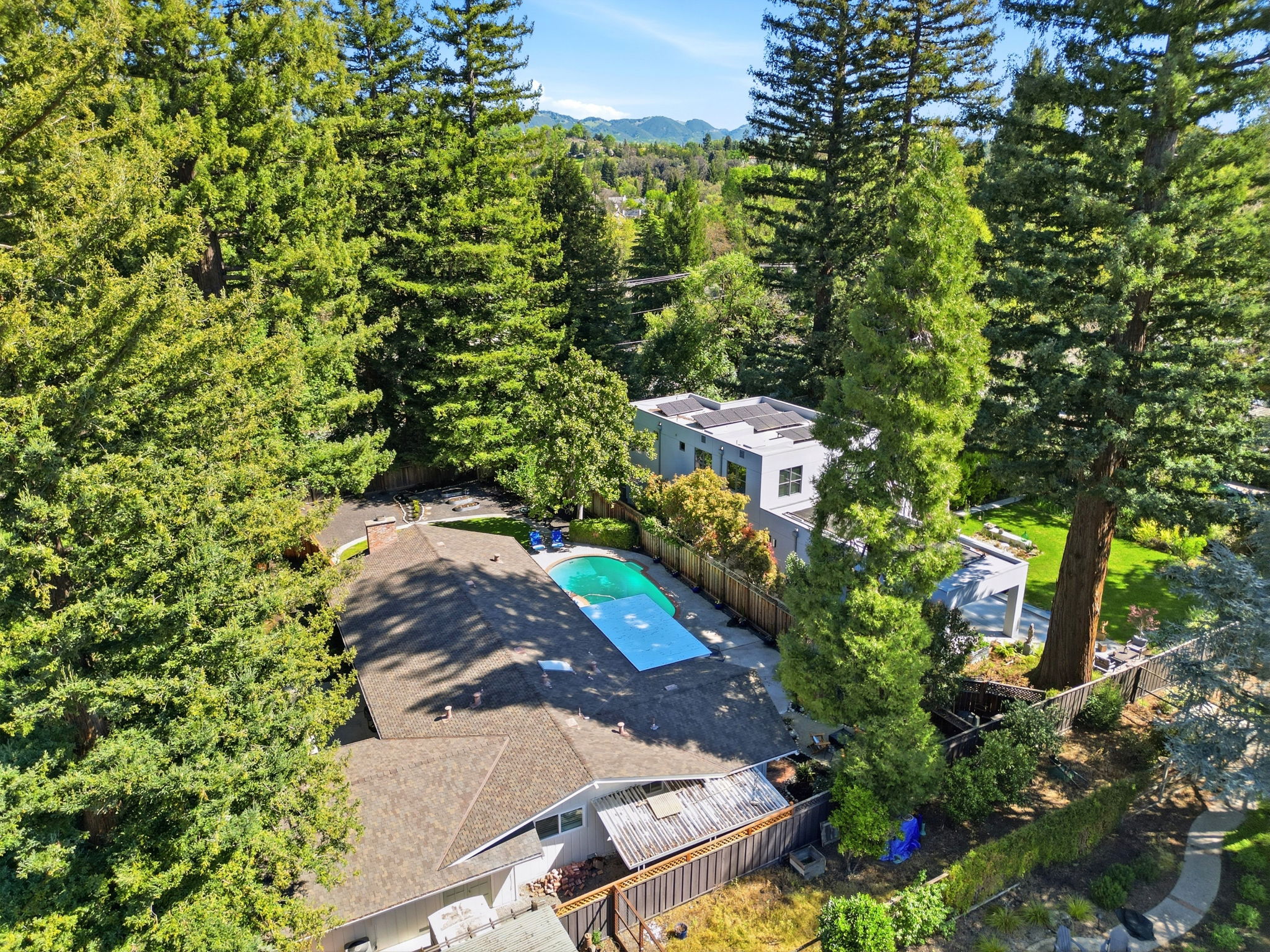 008_f8_AERIAL_101 Hartford Rd