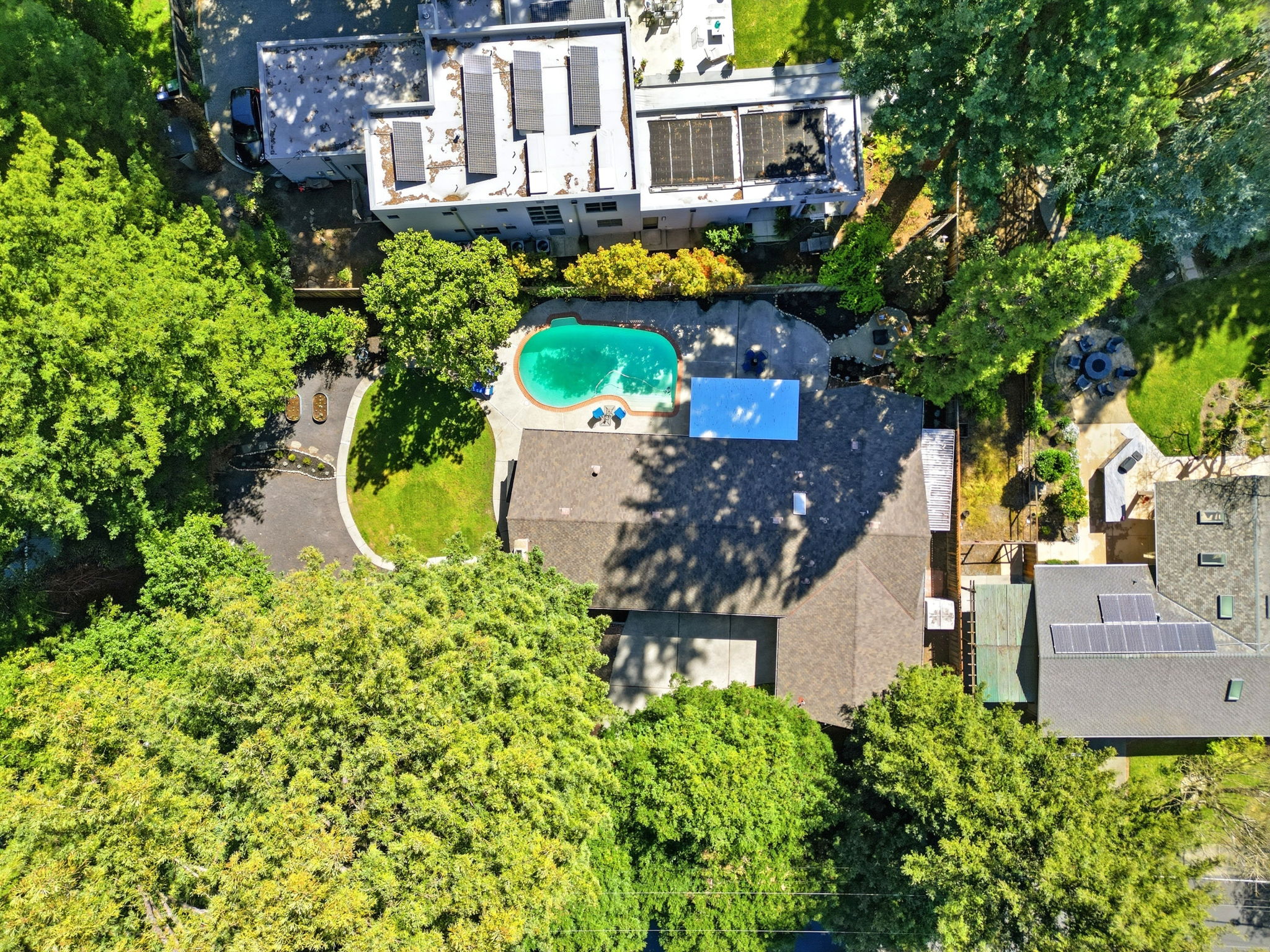 009_f8_AERIAL_101 Hartford Rd