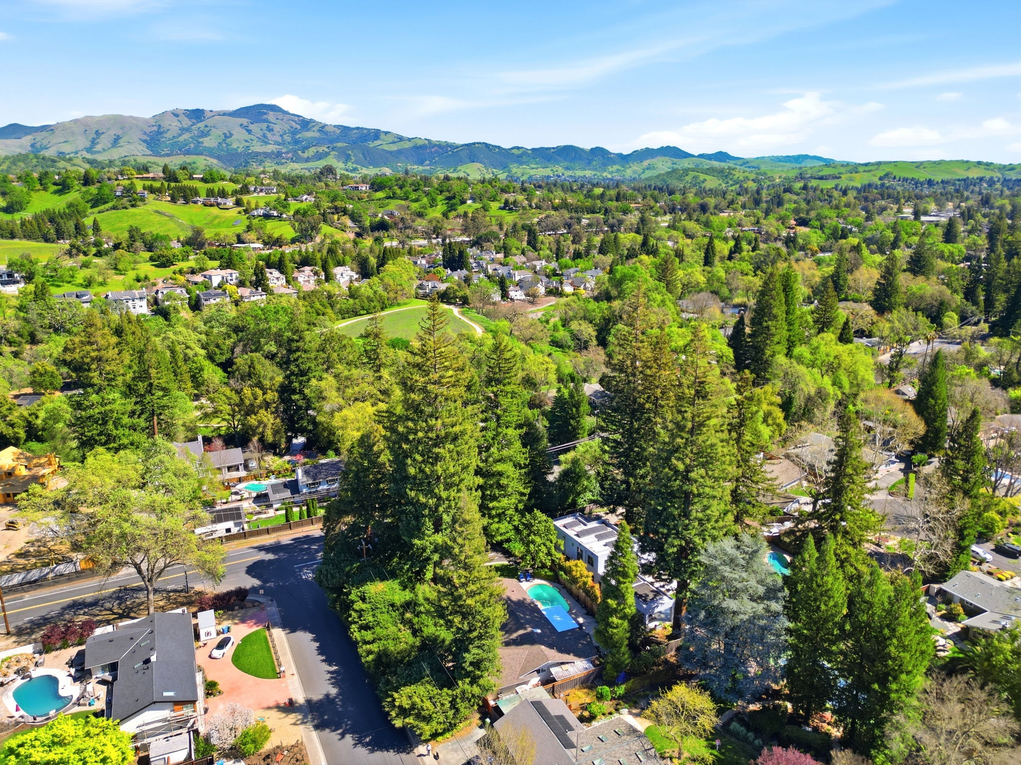 016_f8_AERIAL_101 Hartford Rd