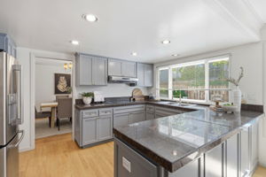 016_f8_101 Hartford Rd