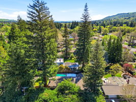 012_f8_AERIAL_101 Hartford Rd