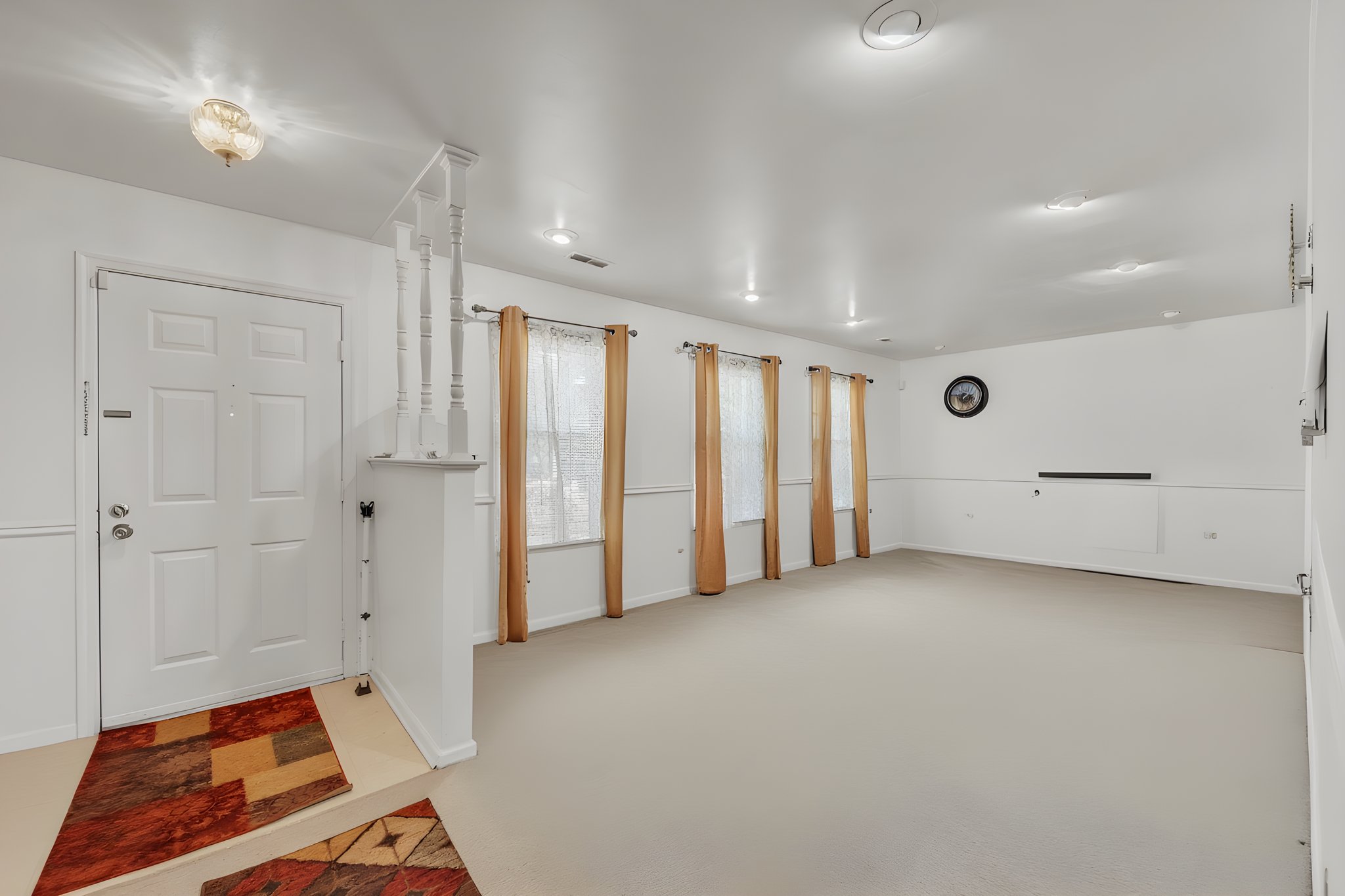 DSC_6939 furniture removed.jpeg