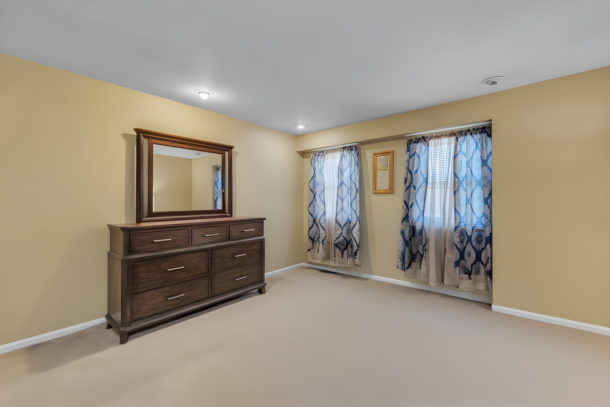 DSC_7021 furniture removed.jpeg