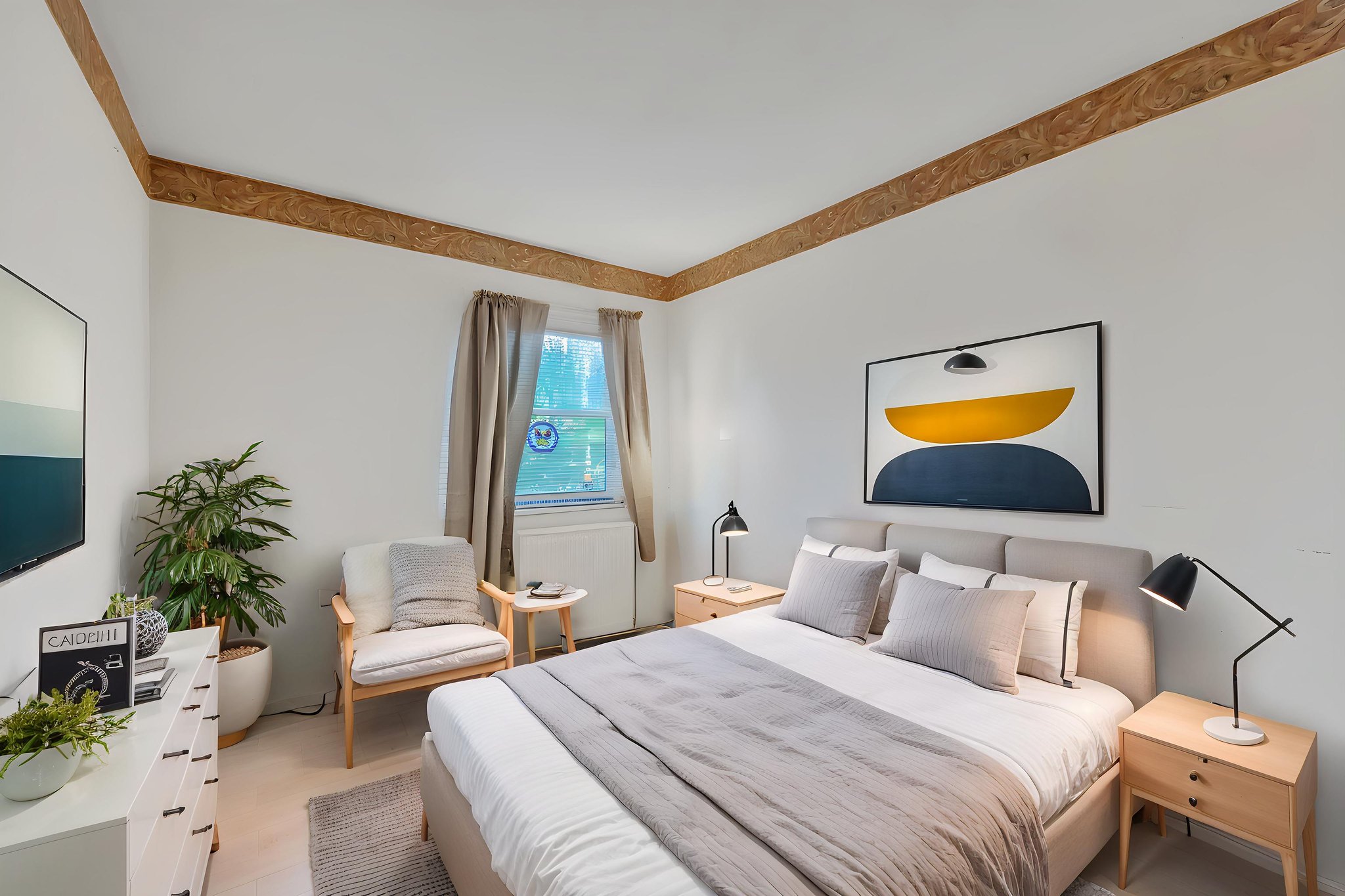 DSC_7003 virtually staged.jpeg