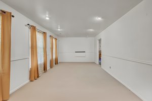 DSC_6949 furniture removed.jpeg