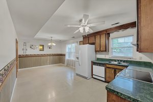 DSC_6954 furniture removed.jpeg