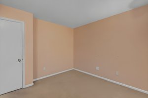 DSC_7013 furniture removed.jpeg