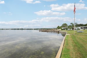Holiday Ln-2708-912.jpg