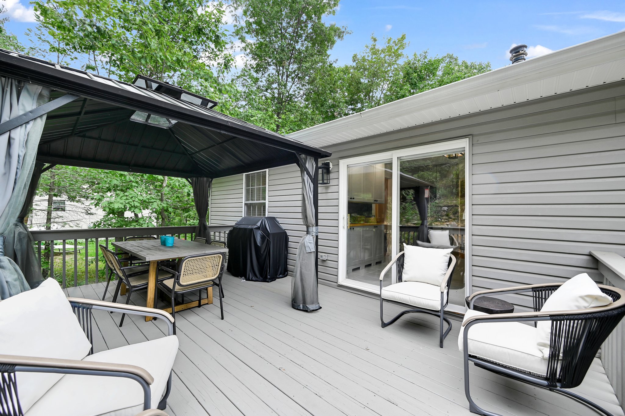  Photo 46