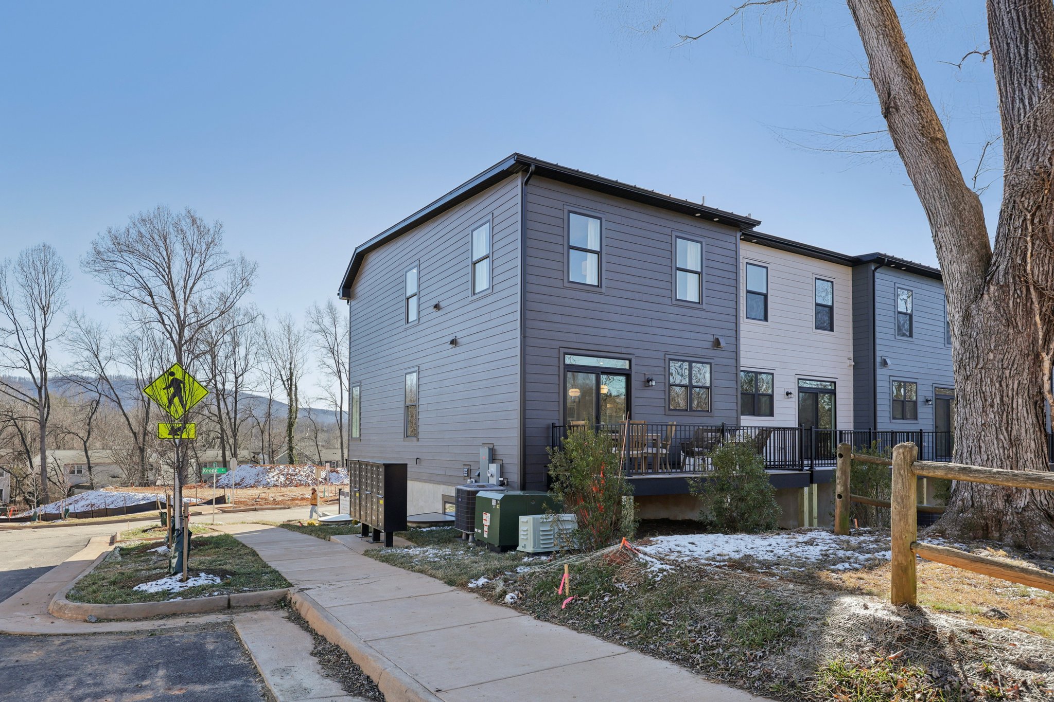 Keene Ct-S2101-029.jpg