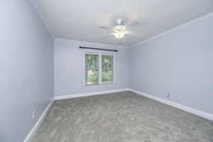  Photo 34