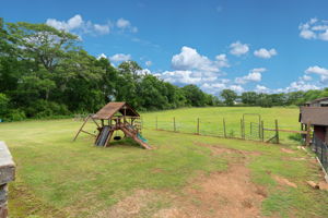  Photo 73