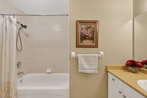  Photo 34