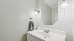 Lynn Cove Ln-S0411-019.jpg