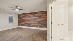 Lynn Cove Ln-S0411-021.jpg