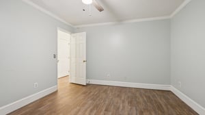 Lynn Cove Ln-S0411-040.jpg