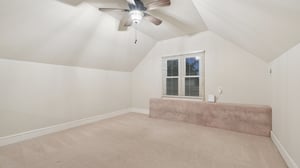 Lynn Cove Ln-S0411-041.jpg