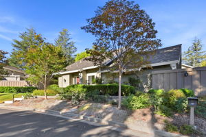 002_F8_101 Milmar Way