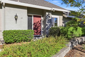 004_F8_101 Milmar Way