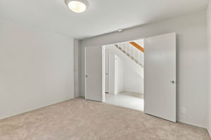 023_F8_101 Milmar Way