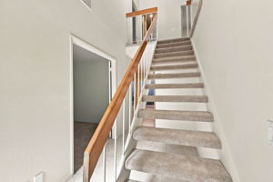 024_F8_101 Milmar Way