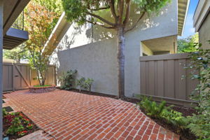 043_F8_101 Milmar Way