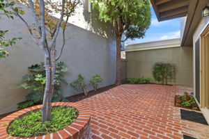 044_F8_101 Milmar Way